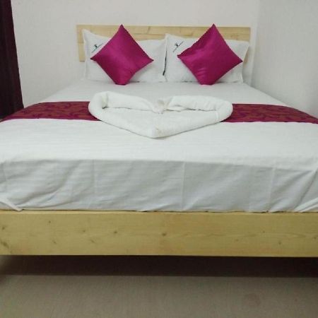 จายัม เรสซิเดนซี Hotel เชนไน ภายนอก รูปภาพ