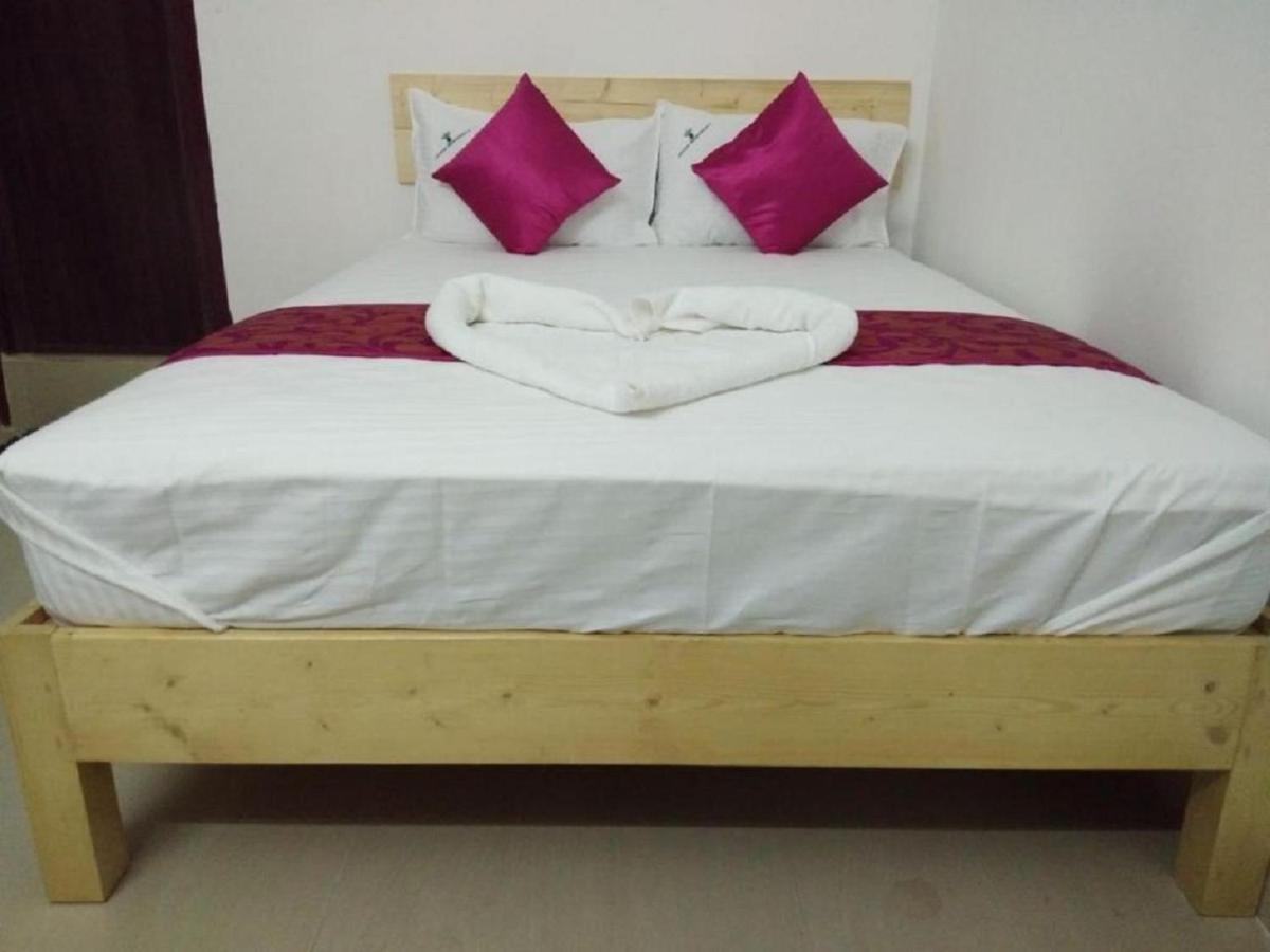 จายัม เรสซิเดนซี Hotel เชนไน ภายนอก รูปภาพ